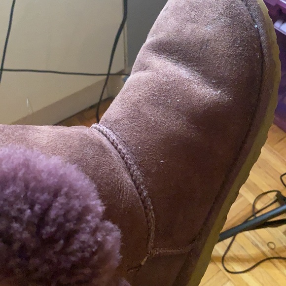 Ugg’s - Picture 2 of 6